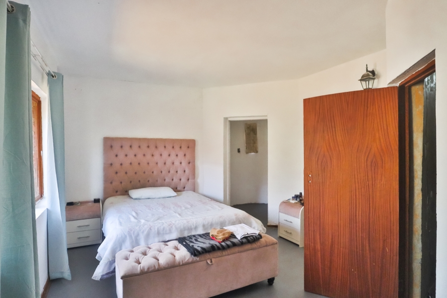 8 Bedroom Property for Sale in Rietfontein AH North West